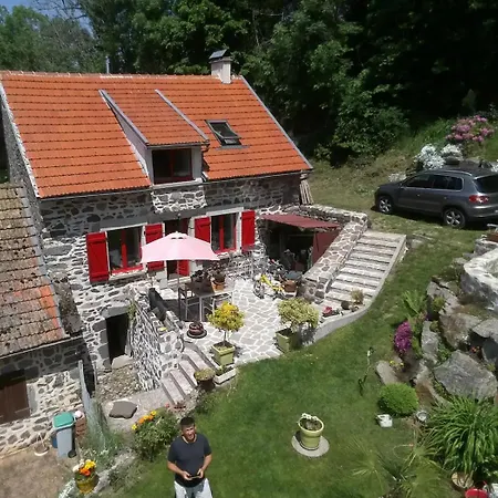 Un Paisible Et Frais, Piscine A 3 Mins Le Monteil (Cantal)