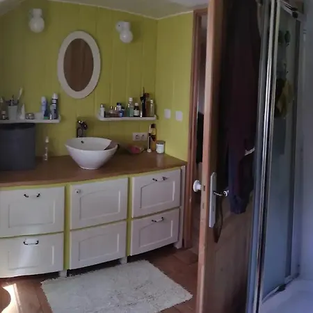 Un Paisible Et Frais, Piscine A 3 Mins * Le Monteil (Cantal)